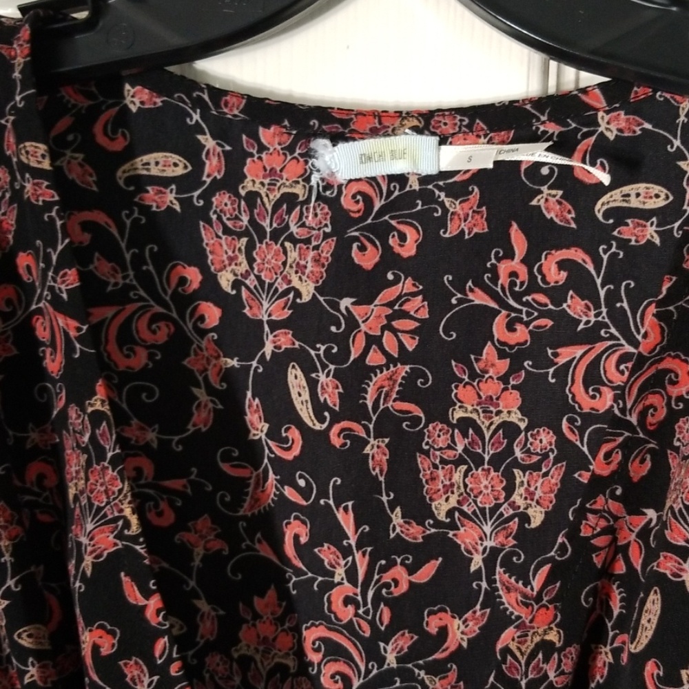 Kimichi Blue small black & red floral lace romper - Picture 4 of 7